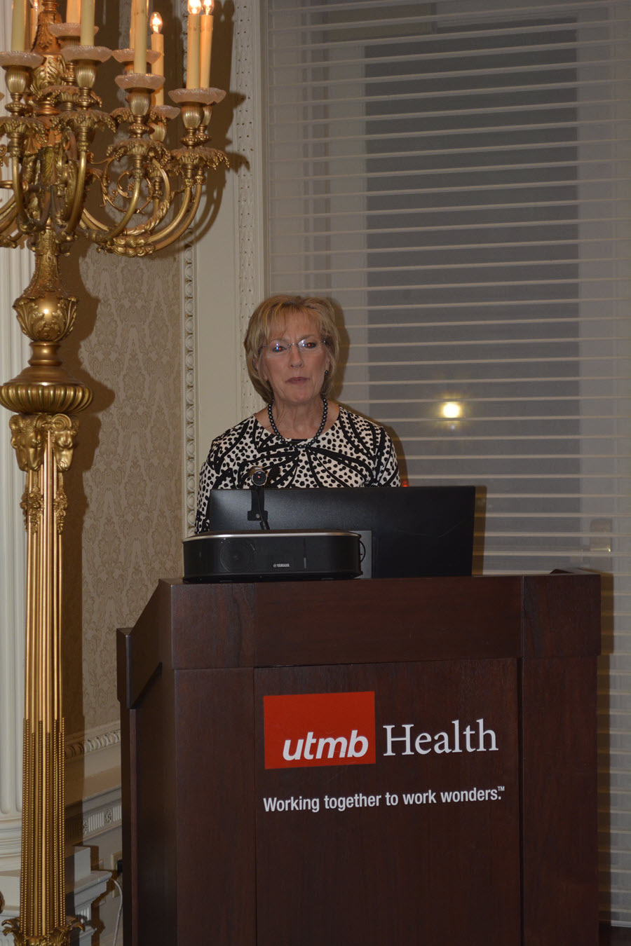 Dr. Carolyn Jackson photo at podium